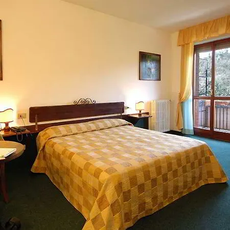 Gio Wine E Jazz Area Hotel 4*