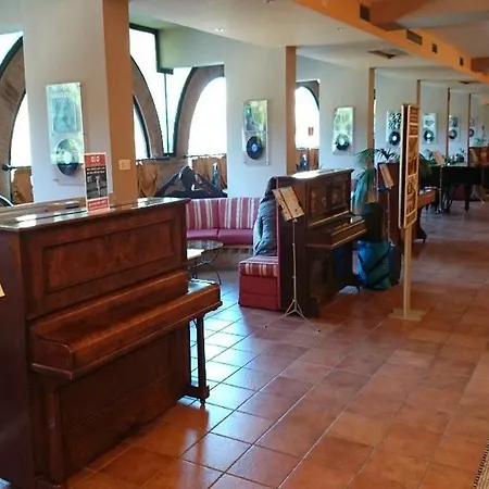 Hotel Gio Wine E Jazz Area 4*